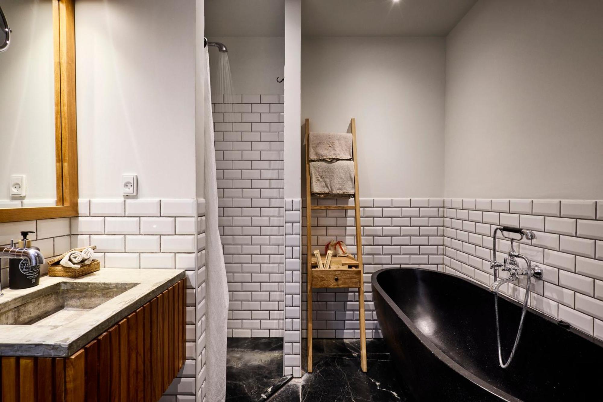 Manon Les Suites Guldsmeden Copenhagen Exterior photo Bathroom