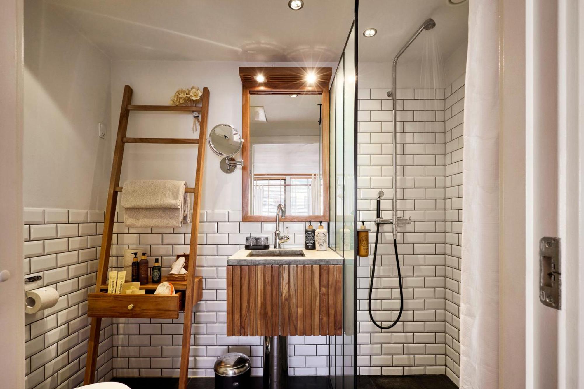 Manon Les Suites Guldsmeden Copenhagen Exterior photo Bathroom